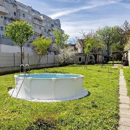 4-Bedroom House & Large Garden Wien Exterior foto